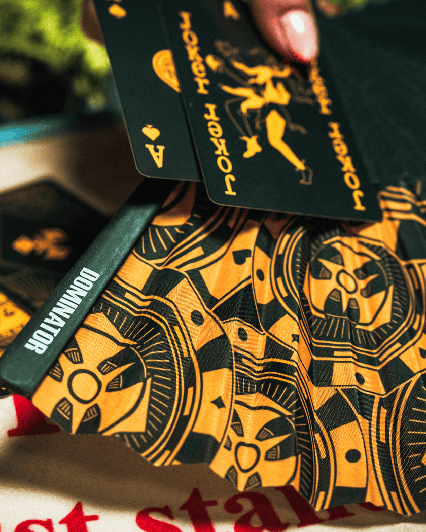 70. Hand Fan Poker Chips Black/yellow - Dominator Festival Store - HF3DOM2670