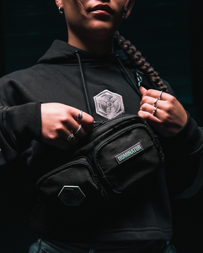 59. Fanny Pack Pockets black image