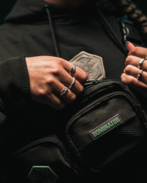 59. Fanny Pack Pockets black image