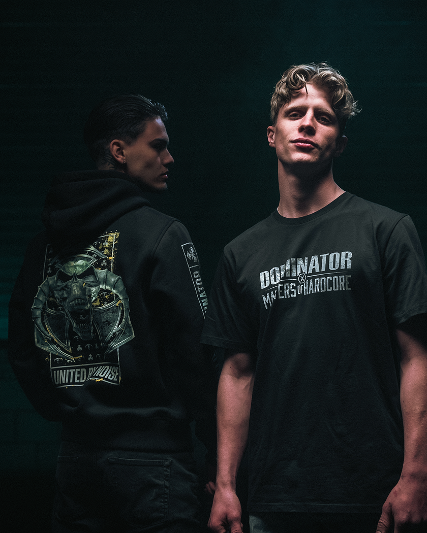 23. Hooded Sweater MOH x Dominator black