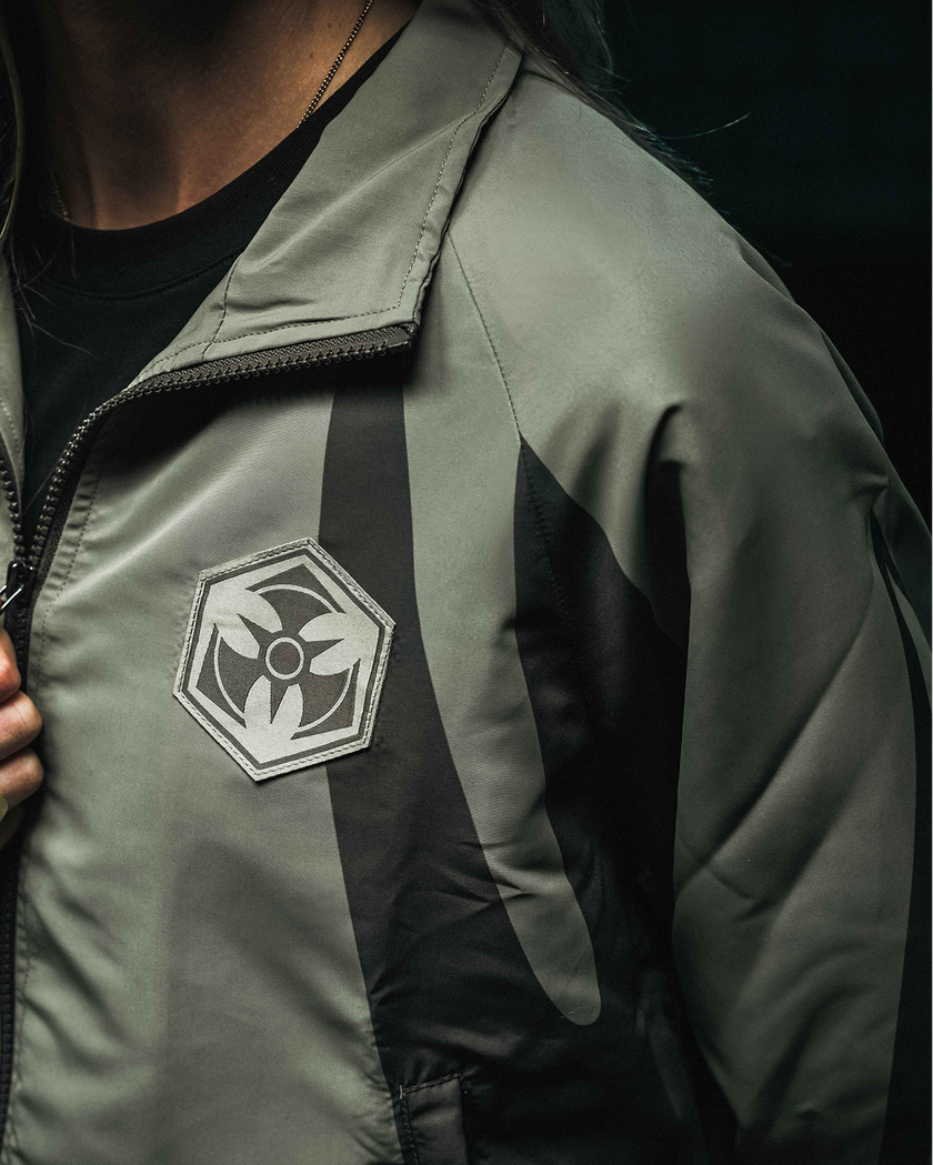 41. Track Jacket Utility Green cropped fit
