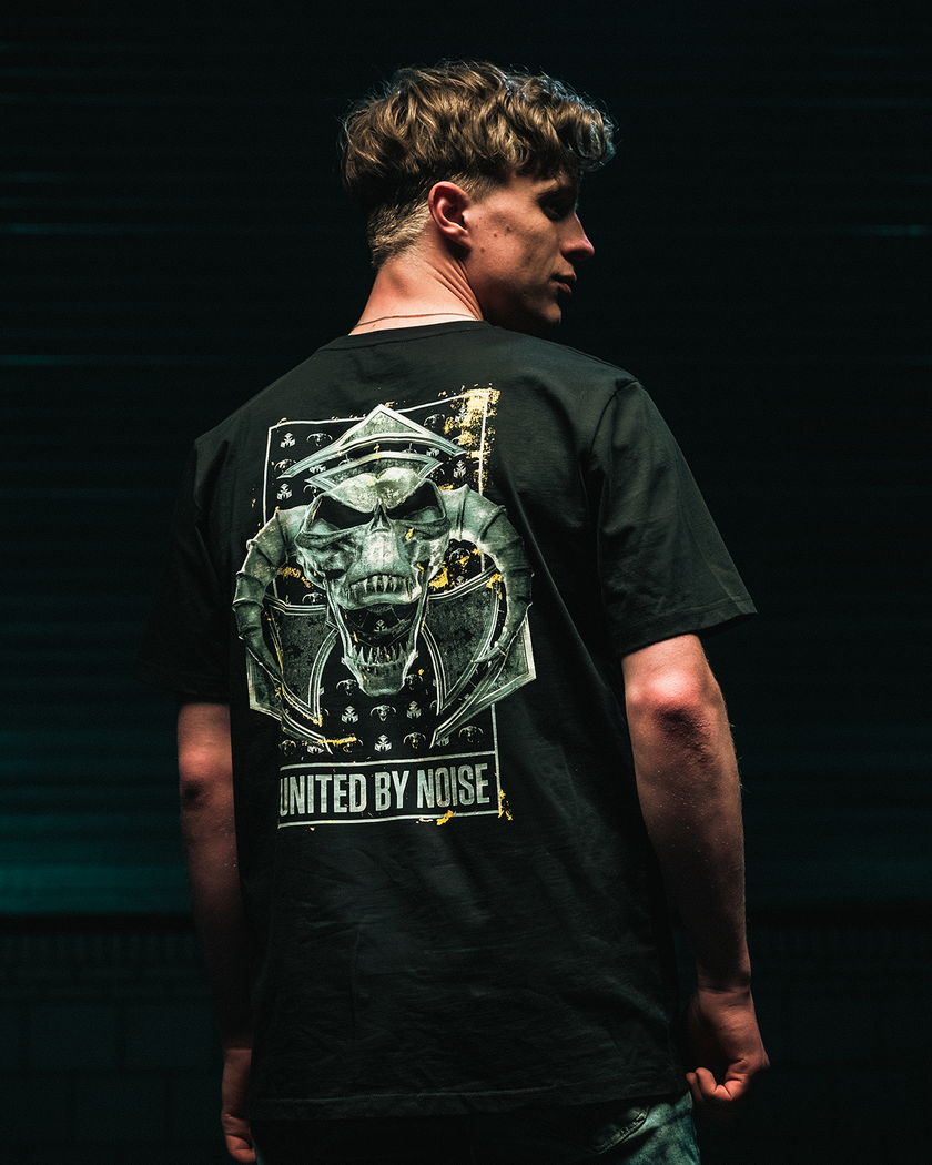 16. T-shirt MOH x Dominator black
